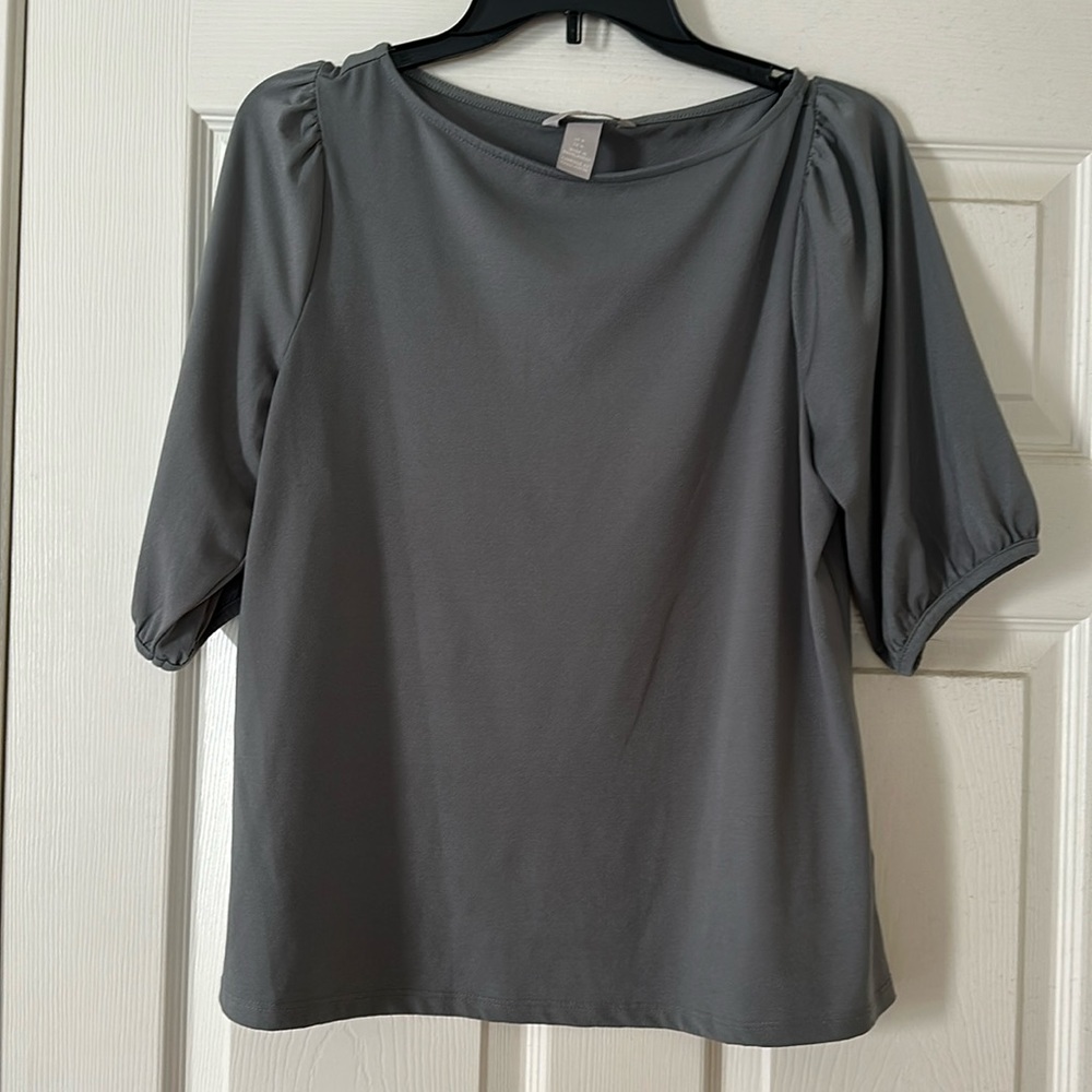 H&M gray work/dressy blouse